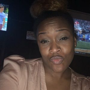 Meet your Posher, Tracy